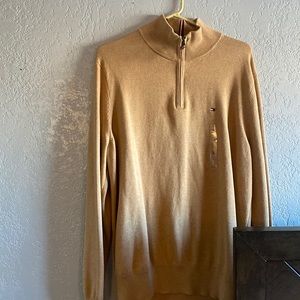 Mens Calvin Klein size L quarter zip up